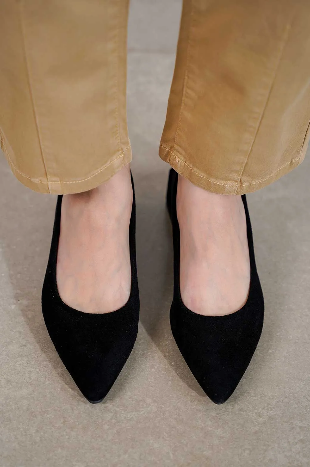 BLOCK HEEL PUMPS